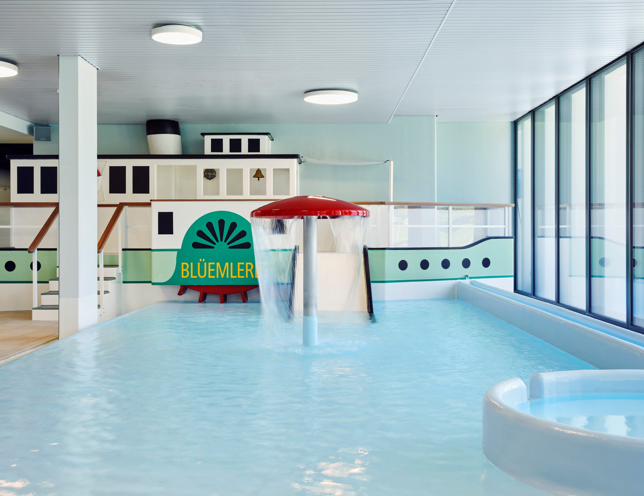 Oberhofen indoor pool centre – children welcome